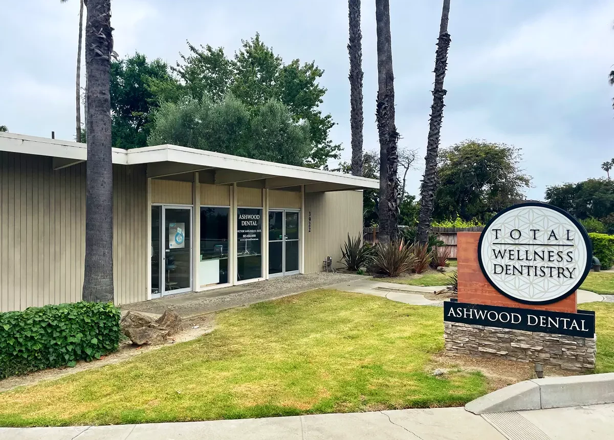 Family-friendly dentist in Ventura providing comprehensive dental care